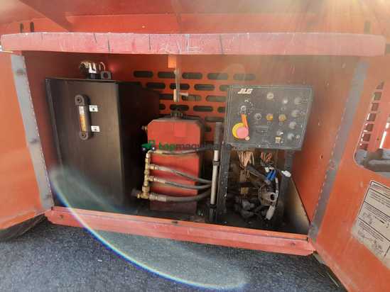 JLG 260MRT