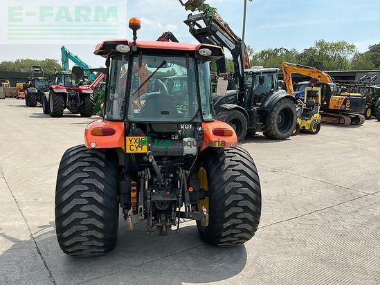 Tractor agrícola - Kubota - m7060 hydraulic shuttle tractor (st25809)
