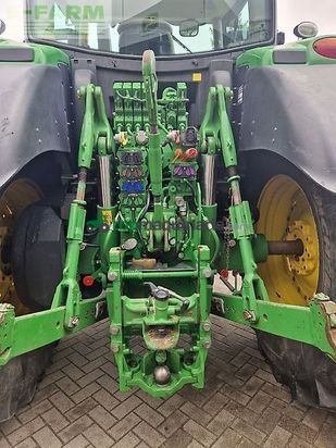 Tractor agrícola - John Deere - 6215r