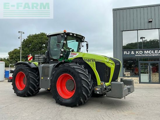 Tractor agrícola - Claas - xerion trac 5000 tractor (st26926)