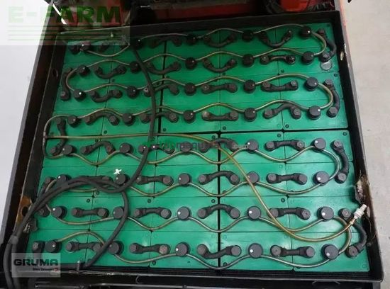 Elevadora - Linde - e 35 rl 387