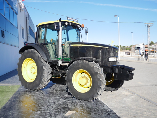Tractor agrícola - John Deere - 6920