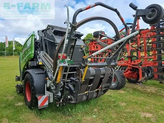 Empacadora gigant - Fendt - rotana 160 v combi