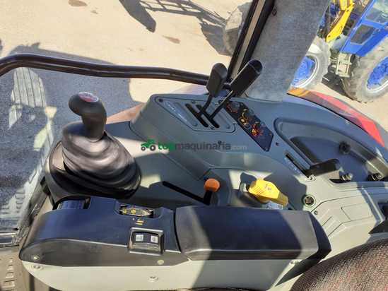 Tractor agrícola - Massey Ferguson - 6260 con pala 