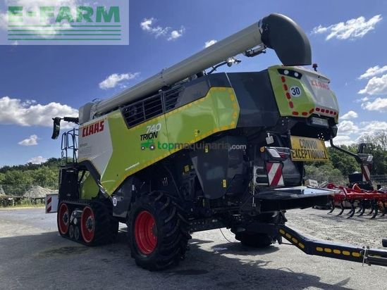 Cosechadora de Cereal - Claas - trion 740 tt mit v 770