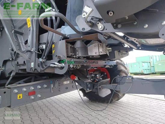Cosechadora de Cereal - Claas - trion 750 montana + v 770