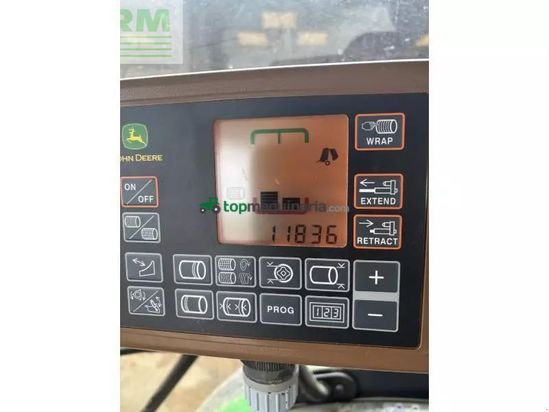 Empacadora gigant - John Deere - v461m