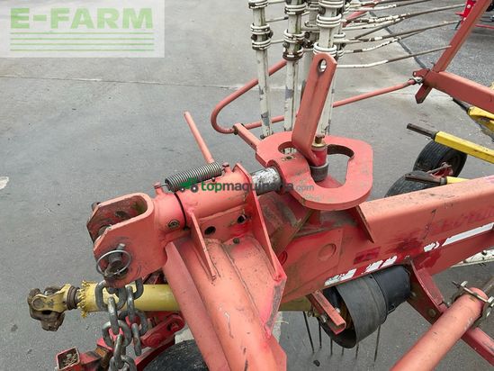 Rastrillo - Pöttinger - TOP 461 N