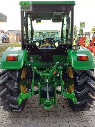 Tractor agrícola - John Deere - 5055 e