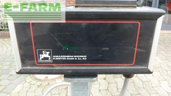Esparcidor - Amazone - za-m maxtronic 3000 mit fahrgestell fr 2000