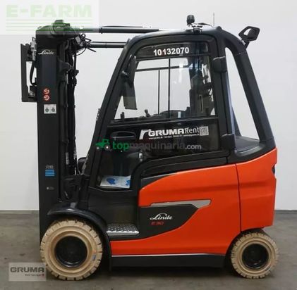 Elevadora - Linde - e 30/600 h 1252
