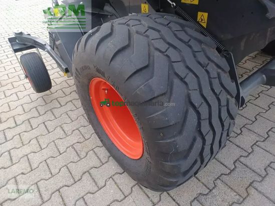 Empacadora gigant - Claas - variant 560 rc pro