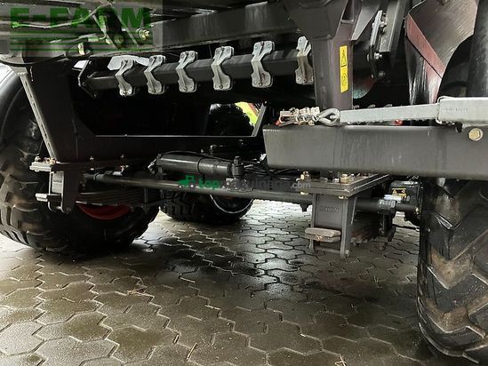 Empacadora gigant - Claas - quadrant 5300 fc + krassort sc 180