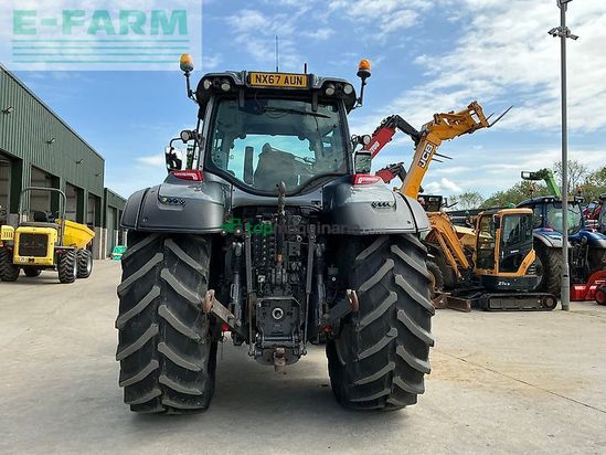Tractor agrícola - Valtra - t254 versu tractor (st26300)