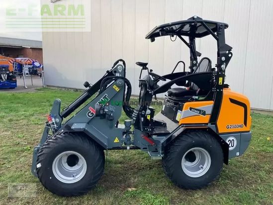 Minicargadora - Giant - g2500 hd