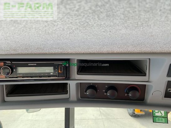 Tractor agrícola - New Holland - t6.180 tractor (st26364)