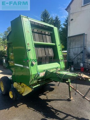 Empacadora gigant - John Deere - 550