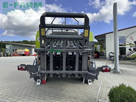 Empacadora gigant - Claas - quadrant 5200 fc tandem