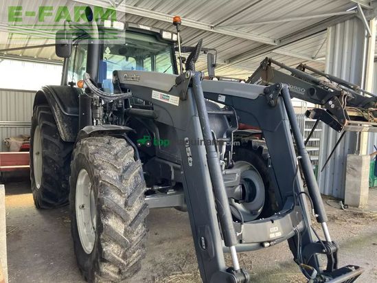 Tractor agrícola - Valtra - n123