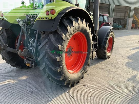 Tractor agrícola - Claas - 820 axion tractor (st23326)