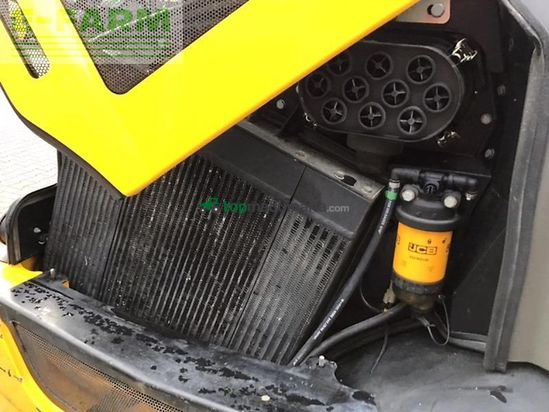 Telescopica - JCB - tm 220