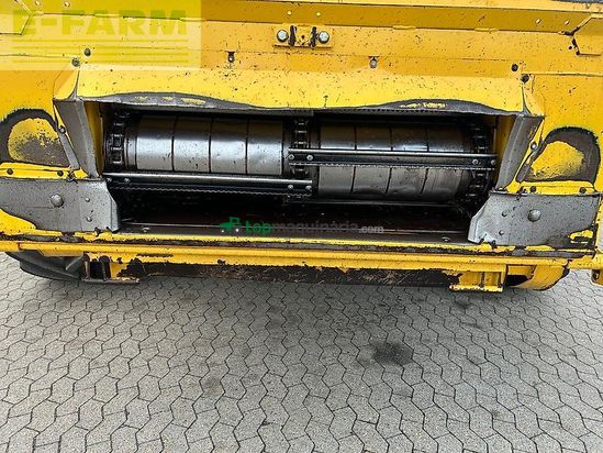 Cosechadora de Cereal - New Holland - cr 980