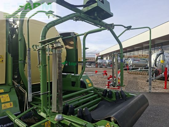 Empacadora gigant - Krone - comprima cv 150 xc