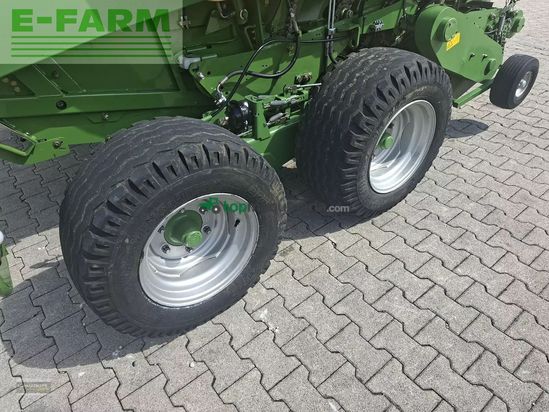 Empacadora gigant - Krone - comprima v 180 xc tandem 17 messer