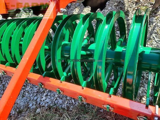 Cultivador - Agro-Masz - runner 30 u-ring-walze 600