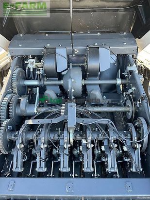 Empacadora gigant - Claas - quadrant 5300 rc