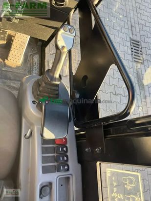 Minicargadora - JCB - 403 (kabine)