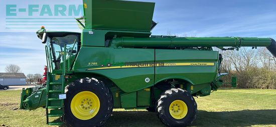 Cosechadora de Cereal - John Deere - S785