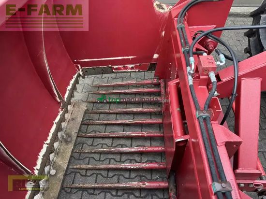 Esparcidor - Strautmann - silozange 234 heckanbau