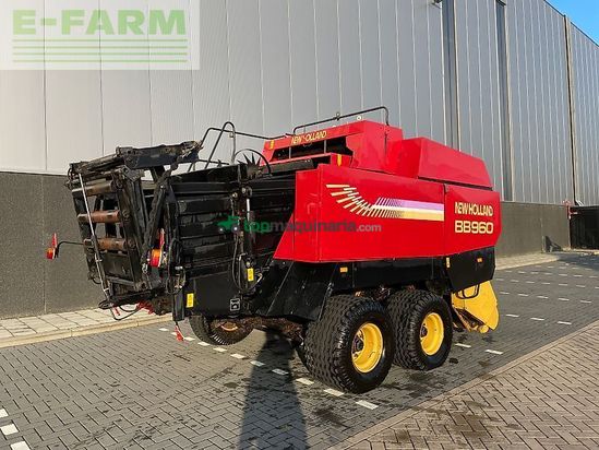 Empacadora gigant - New Holland - bb960