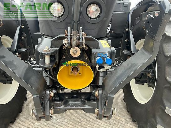 Tractor agrícola - New Holland - t7.210 tractor (st27474)