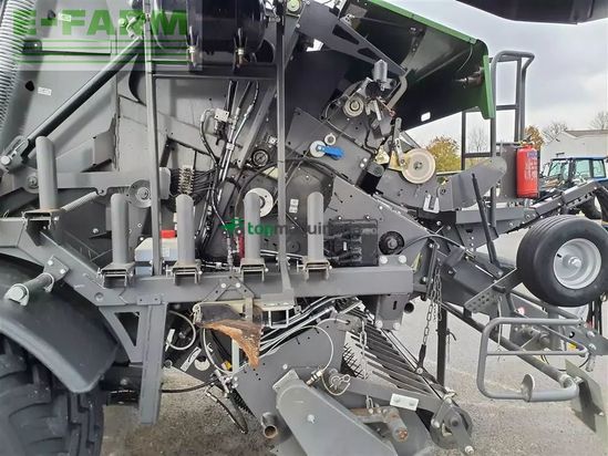 Empacadora gigant - Fendt - rotana 160v