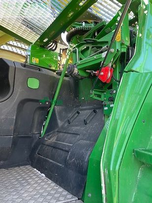 Cosechadora de Cereal - John Deere - 8300