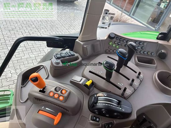 Tractor agrícola - John Deere - 6m 220