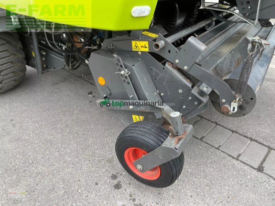 Empacadora gigant - Claas - rollant 454 rc uniwrap