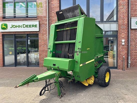 Empacadora gigant - John Deere - 550