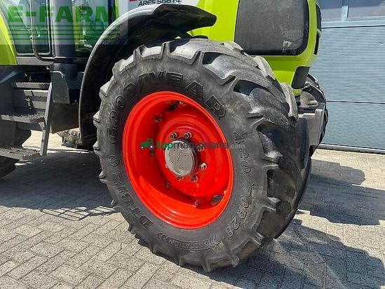 Tractor agrícola - Claas - 566 rz c2