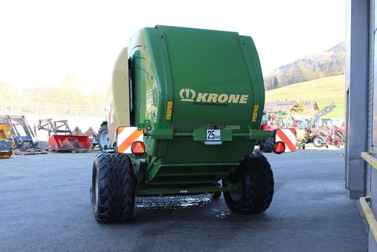 Empacadora gigant - Krone - comprima v 150 xc