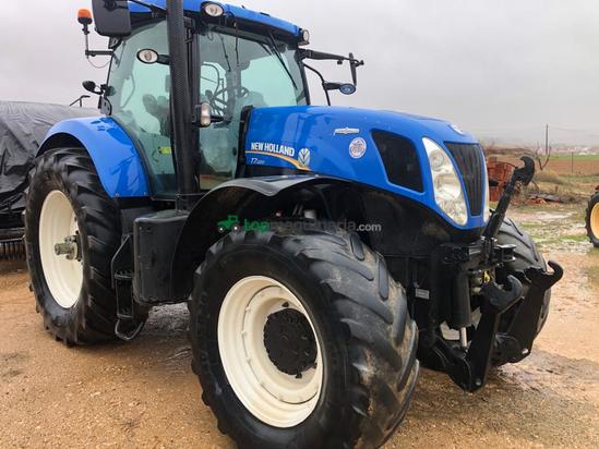 Tractor agrícola - New Holland - T7.220 AUTOCOMMAND