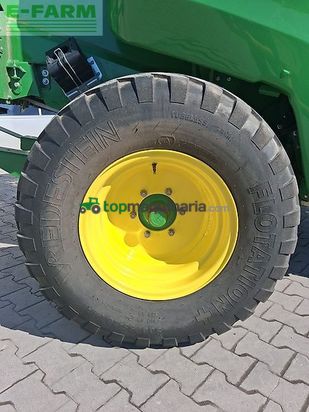 Empacadora gigant - John Deere - v 451 m