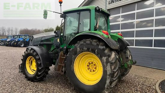 Tractor agrícola - John Deere - 6820 med frontlæsser