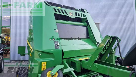 Empacadora gigant - John Deere - v451m