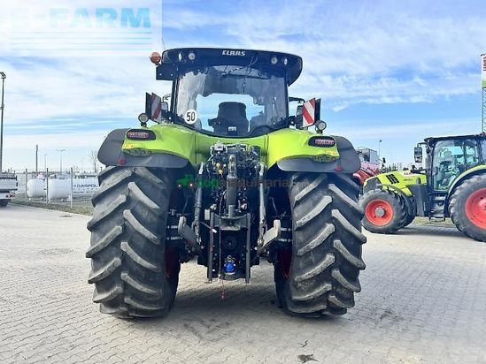 Tractor agrícola - Claas - axion 830