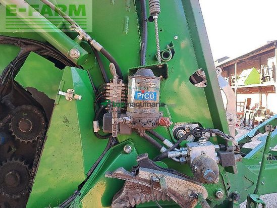 Empacadora gigant - John Deere - v461r