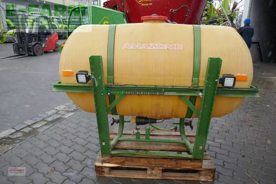 Atomizador - Amazone - uf 1000+fronttank & section control 15m gestänge
