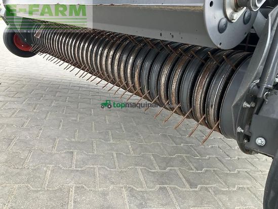 Empacadora gigant - Claas - quadrant 5300 rf t+st